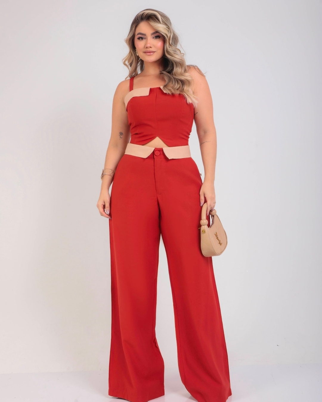 Conjunto de Calça e Cropped em Alfaiataria - Imagem 3