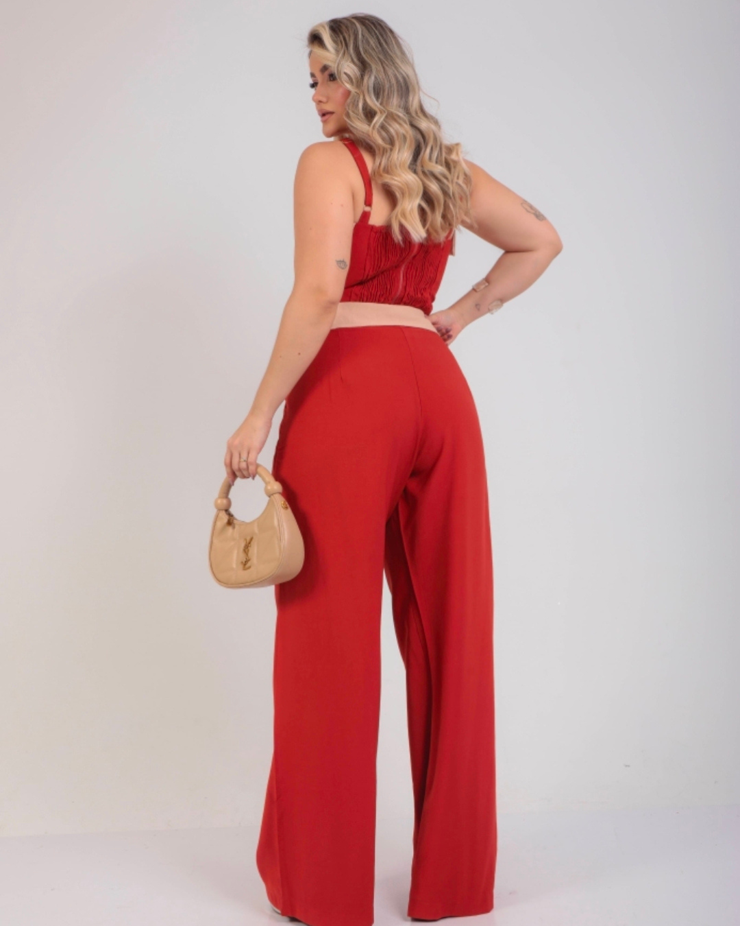 Conjunto de Calça e Cropped em Alfaiataria - Imagem 4