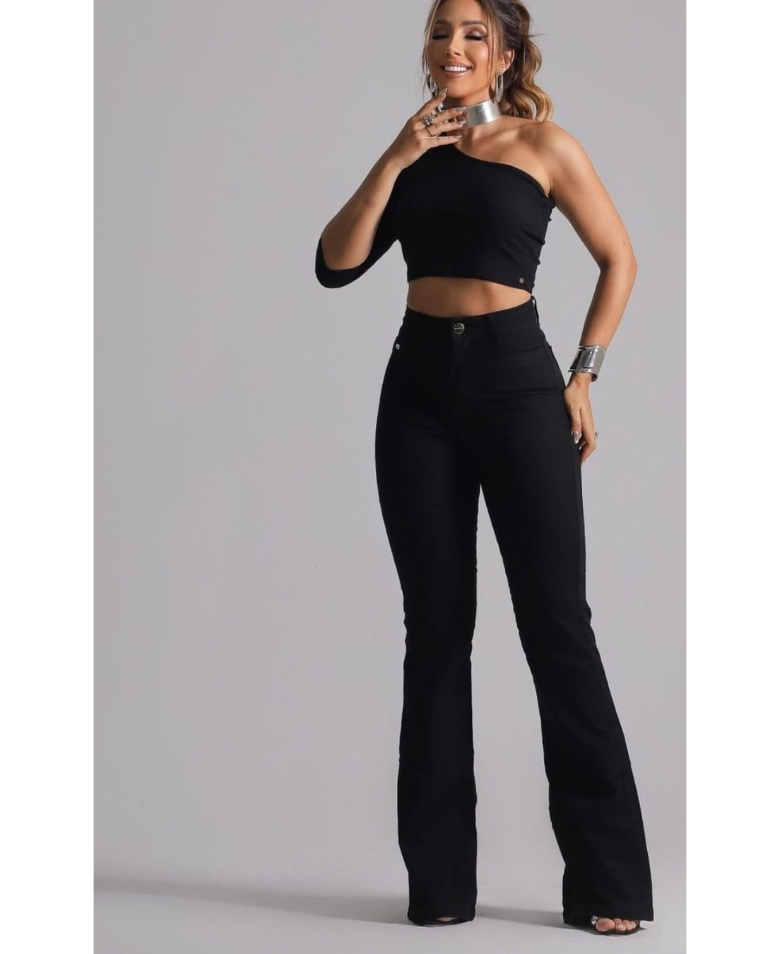 Calça Flare Preta